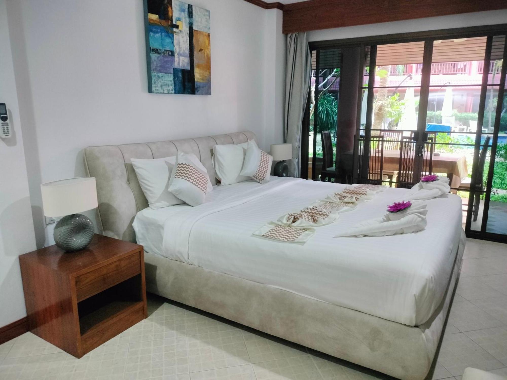 Sai Rougn Apartment Patong Exterior photo